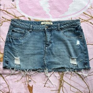 Vintage forever 21 low rise frayed Denim micro/Mini Skirt, size 30